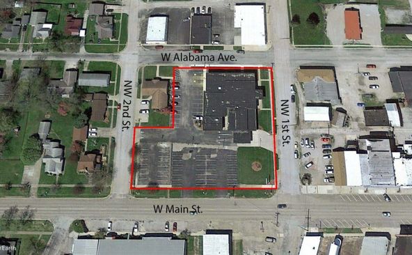 105 W Alabama Ave, Casey, IL 62420